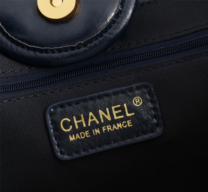 Ch**el shopping bags